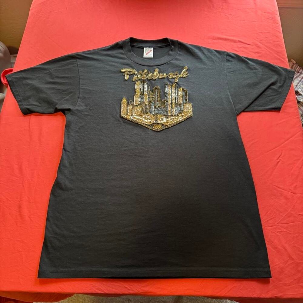 Vintage Michou Black Jerzees “Made in USA” Pittsburgh t-shirt- Size Men's Large